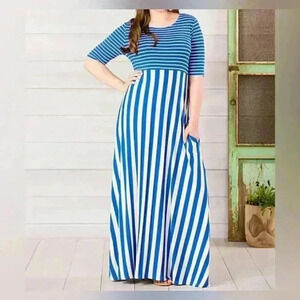 Matilda Jane The Road Ahead Maxi Dress blue white striped Pockets sz Small